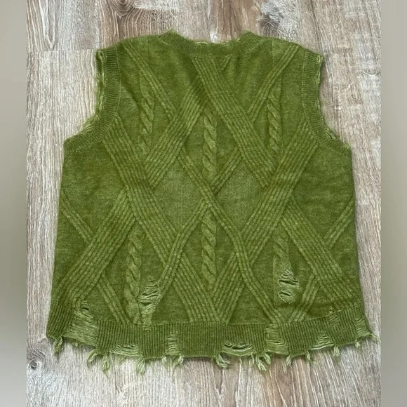 JNBY Green Cable Knit Sweater Vest - Picture 8 of 10